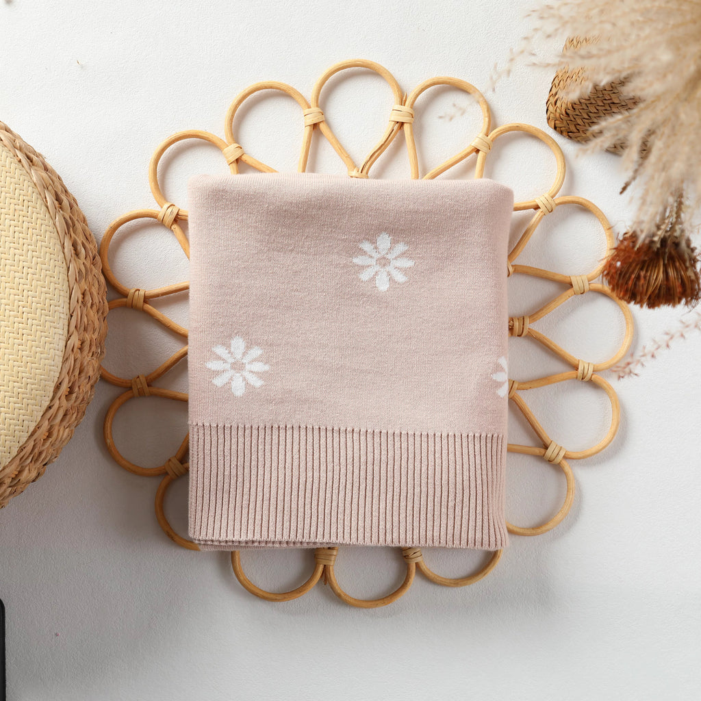 Daisy Knit Blanket